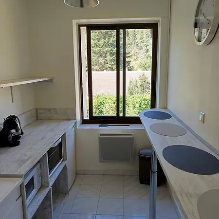 酒店 Route 999 Alzon